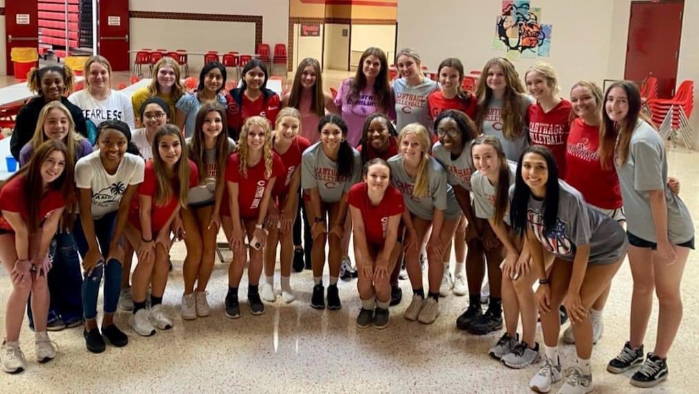 linz89_98's tweet image. So grateful to be able to share my ❤️ and passion for building self worth and empowering other women with @carthagedawgs 🏐! So proud to see @MakhaiLewis4 come back and cont her legacy - sharing about a relentless approach to being the best we can be! #noofframps #imworthy