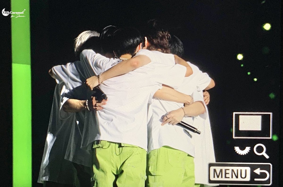 onIyxone's tweet photo. 💚 https://t.co/scpJr3rgFw
