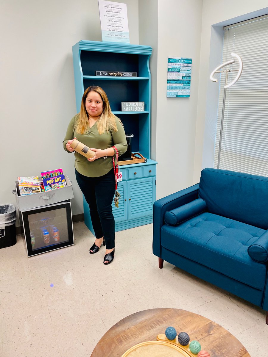 <a href="/mariasagredo7/">Maria Sagredo</a> Yall have done an awesome and relaxing job with your @SELCulture_AISD SEL room ❤️ ☕️ ⚽️ 🥤 🎨 <a href="/EverlineYul/">Everline, Yul</a> <a href="/Mac9_AISD/">MacArthur Ninth Grade School</a> Staff enjoy your break listing to the running 💦