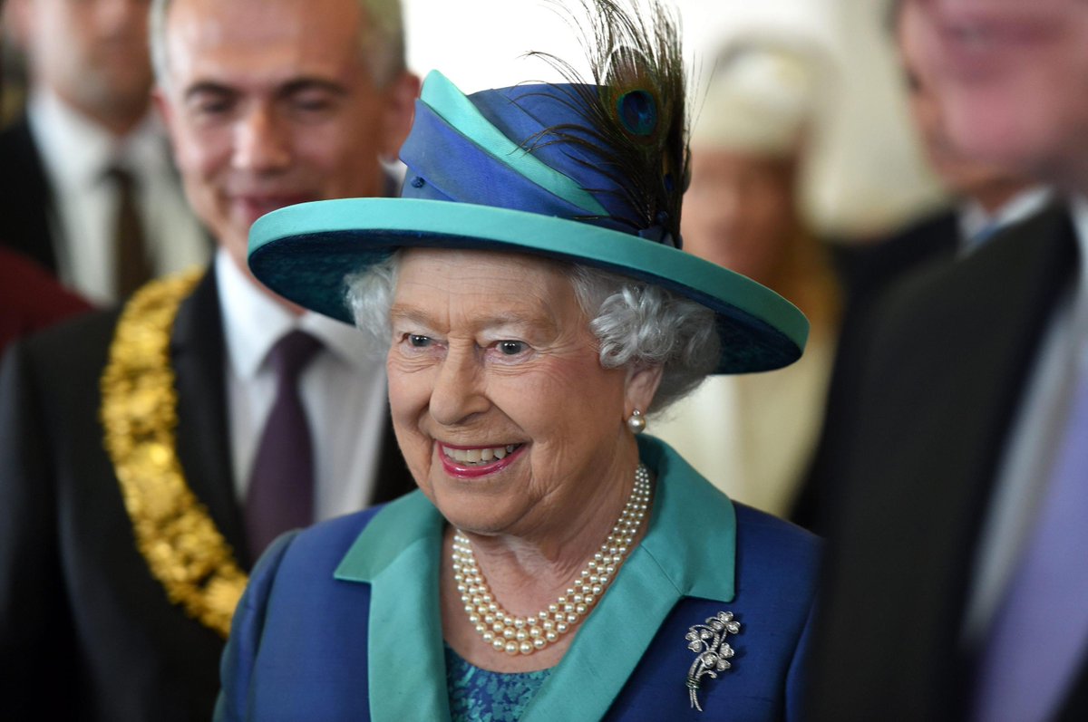 Agenzia_Ansa's tweet image. La regina Elisabetta, 96 anni, è morta oggi nella residenza scozzese di Balmoral, dove le sue condizioni - fragili negli ultimi tempi nonostante la tempra ferrea - si erano aggravate nelle scorse ore. L'annuncio ufficiale di Buckingham Palace. #ANSA
ansa.it/sito/notizie/m…