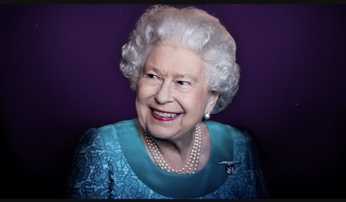 Walsall Wood FC send their condolences to the Royal Family as the Queen has sadly passed at 96. 

As the longest reigning monarch, it is a sad occasion for the UK and the world and Walsall Wood send their prayers to the Royal Family. 

#QueenElizabeth #GodSaveTheQueen