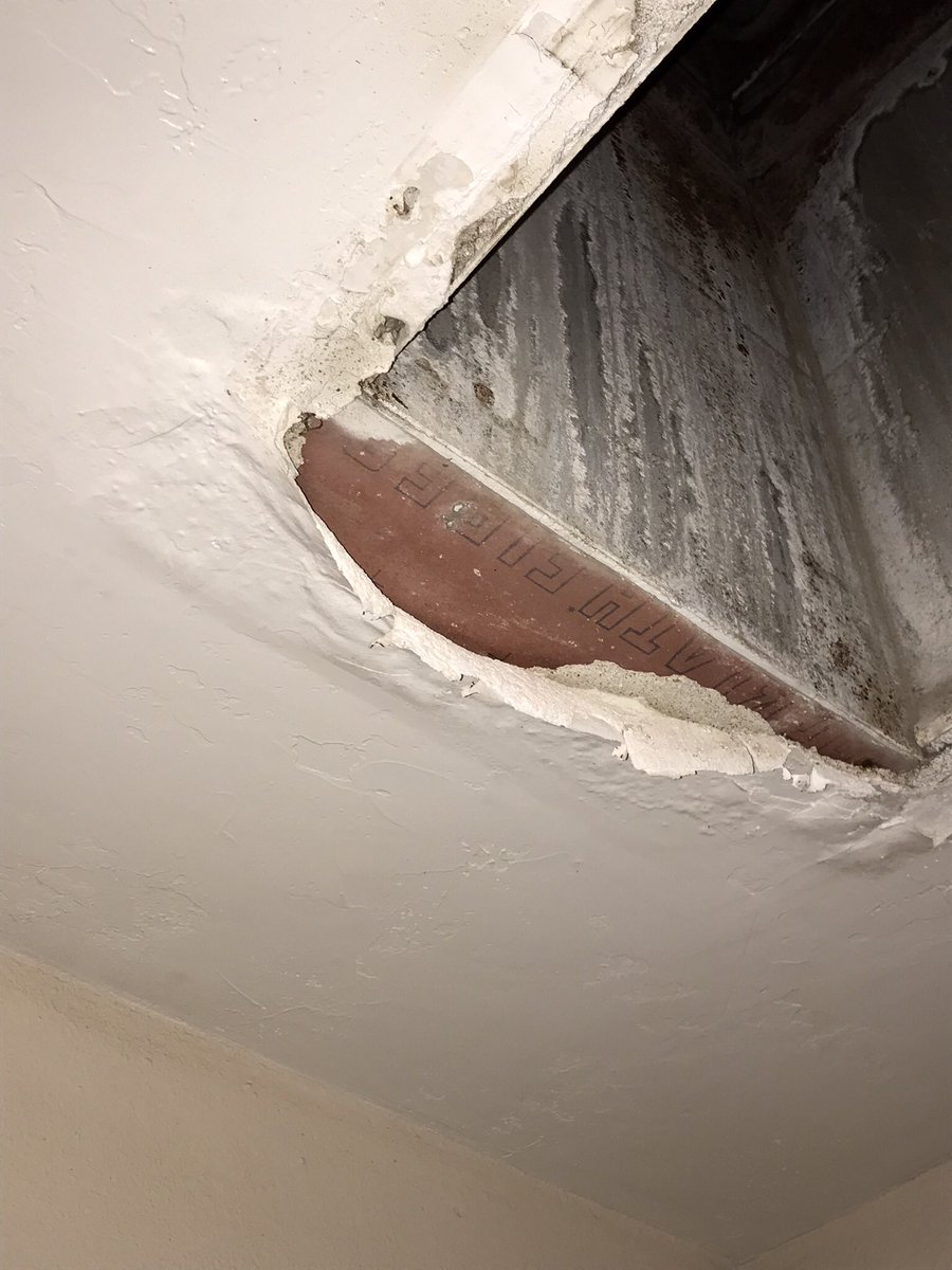itsmommafi_75's tweet photo. @pulte in need of a hand up. Mom to 4.I have 60$ to my name, rent was raised do to the ceiling caving in, in need of diapers and groceries for my  growing family. I’ve never been more desperate. Please mr. bill https://t.co/qnClMDOdyE