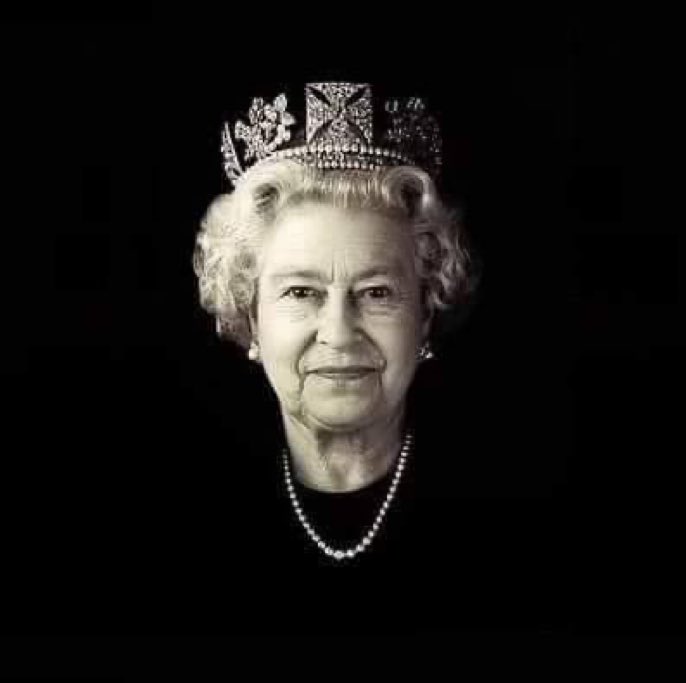 kjom01's tweet photo. RIP your HRH Queen Elizabeth now you rest in peace maam 🥹 https://t.co/BHpuy5LId4