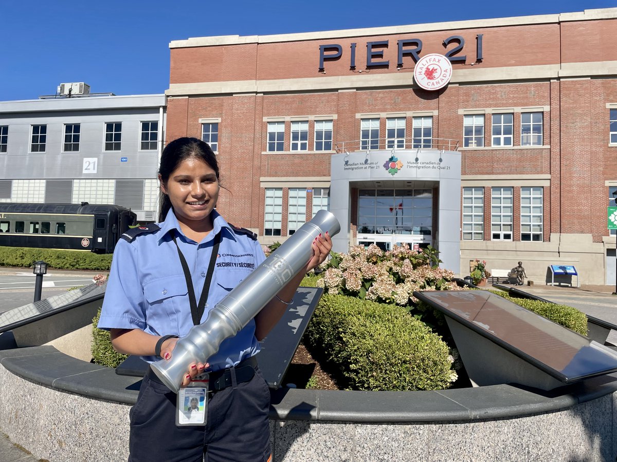 CmresNovaScotia's tweet photo. Rajmeet Kaur had just finished work at @portofhalifax when we stopped her for a photo with our Centennial Baton.
Rajmeet started at CNS in July. She enjoys being part of a non-profit whose employees work at important sites across Halifax, the city she calls home.
#MarchTo100 https://t.co/iAGJE2TmZR