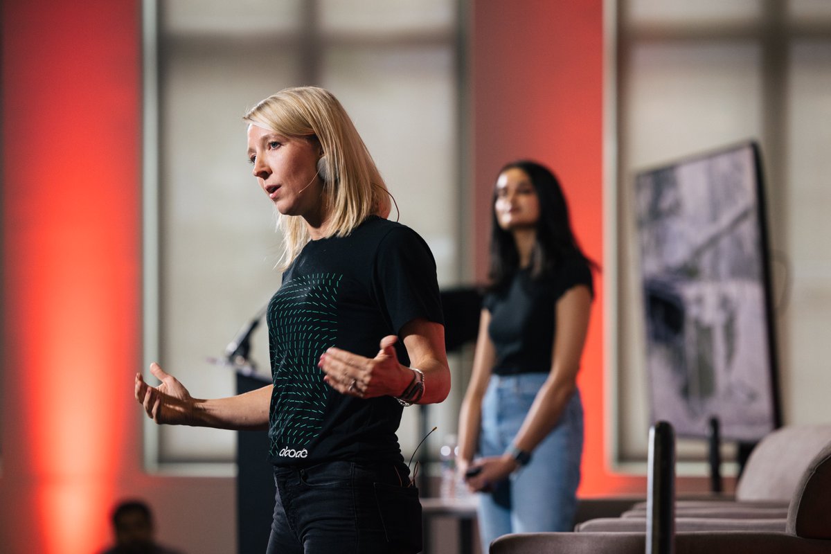 Rise8_Inc's tweet photo. “Do not be afraid to try something new” - this is fundamental to the lessons Meagan Metzger and Riya Patel shared at #Prodacity on the strategic weapon of innovative procurement as we continue to discuss “How” to transform how the government does software. #DevOps #govtech #tech https://t.co/TvO8VwBRFG