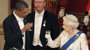 thanksprez's tweet photo. The relationship netween President Barack and first lady Michelle Obama and the qurrn was a special one.  Rest in peace #QueenElizabeth.

#thanks44 #BreakingNews #QueenElizabethII #BarackObama #MichelleObama #unitedkingdom #london #RoyalFamily #Royalty #restinpeace #rip #thecrown https://t.co/uHEOzZG57d