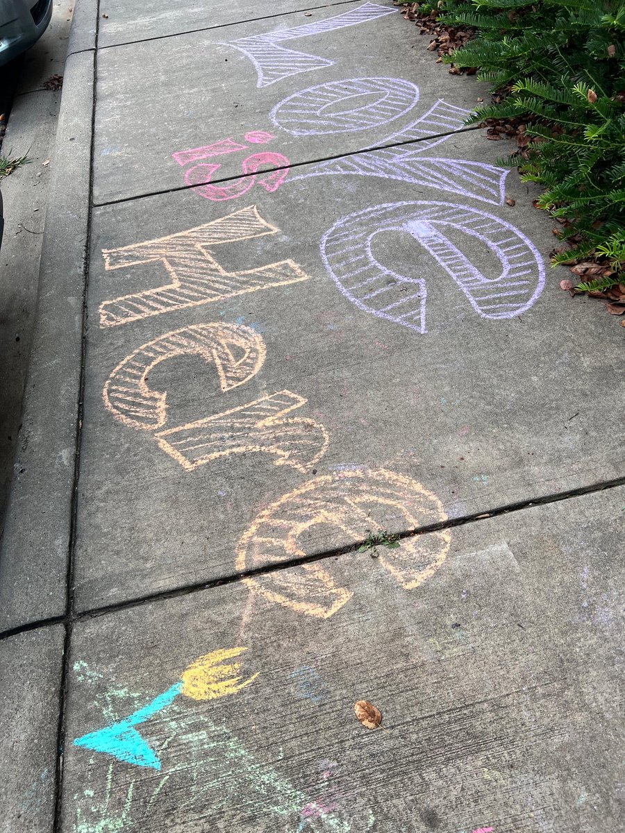 MAHECwnc's tweet photo. Uplifting sidewalk chalk art outside #MAHEC OB/GYN today! 🌷

#asheville #goodvibes #loveishere https://t.co/Wq9gbZ0rOk