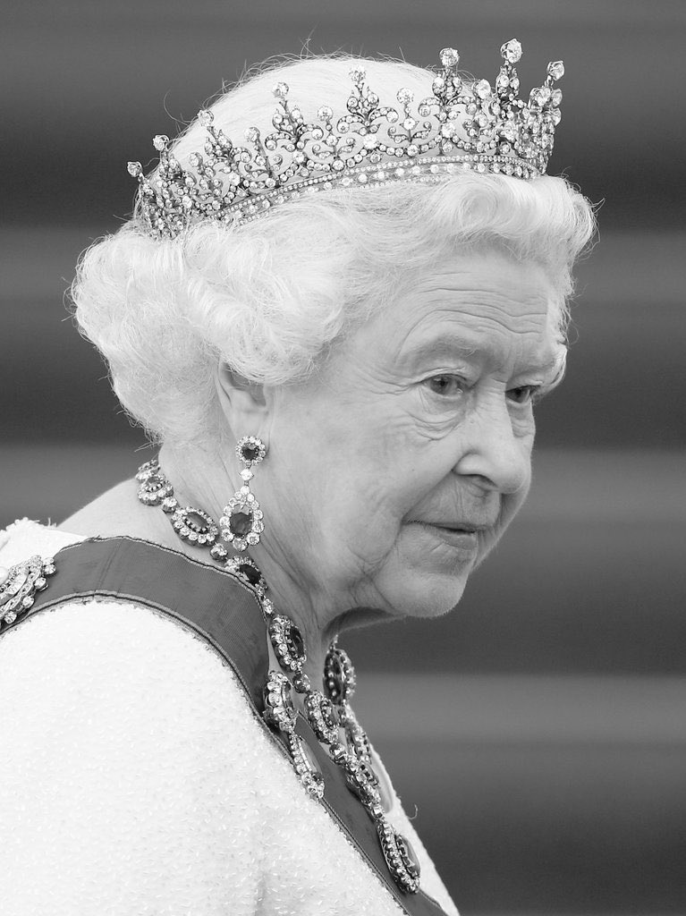 El Trendy Top tweet media