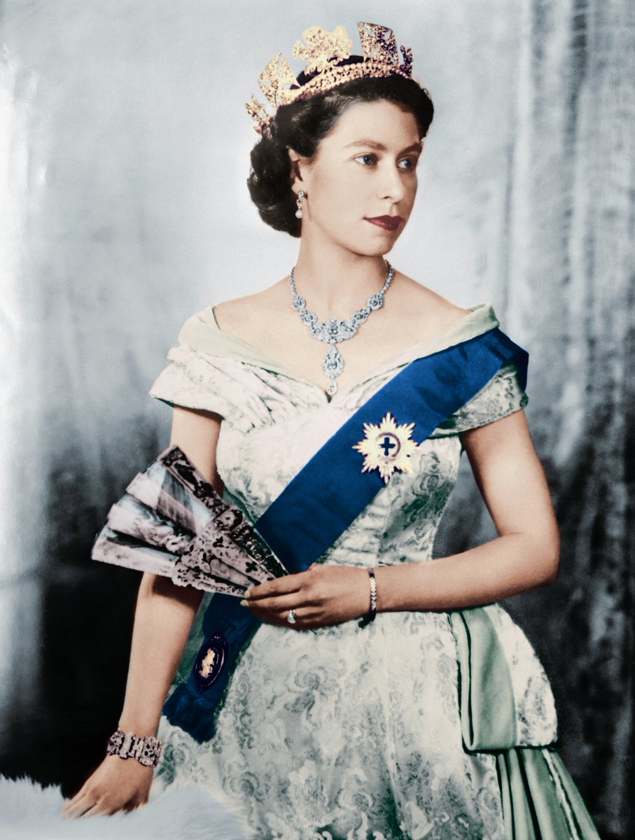 The United Kingdom's longest royal reign has come to an end. 🤍 | 📷: Bettmann/Getty