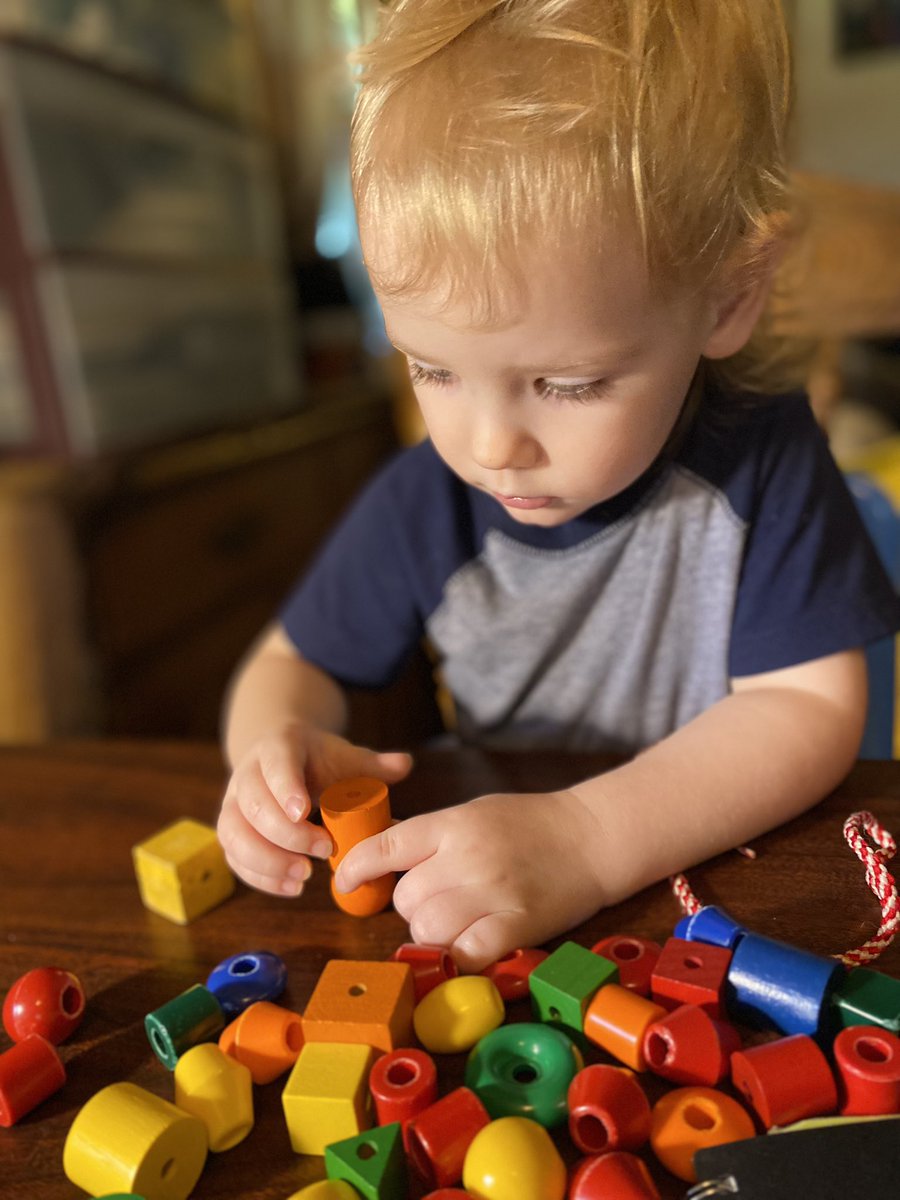CardsComo's tweet photo. Beading fun - lacing, stacking and making patterns! 
#fecchornets #parentsasteachers #playislearning #finemotoractivity https://t.co/HCSkSYoesl