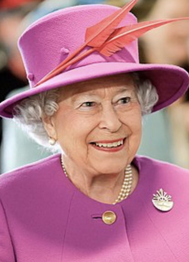 EduardoSaldania's tweet photo. Gorbachov y la reina Isabel II han muerto en menos de 10 días. Dos símbolos de la política internacional de la segunda mitad del siglo XX. https://t.co/ORoJtBUlBm