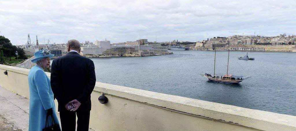Malta joins the rest of the world in mourning the death of HM The Queen Elizabeth II. As monarch and Head of the #Commonwealth, she was loved by all. We will always remember her fondly, especially living here as a young princess. My condolences to the <a href="/RoyalFamily/">The Royal Family</a>. - RA