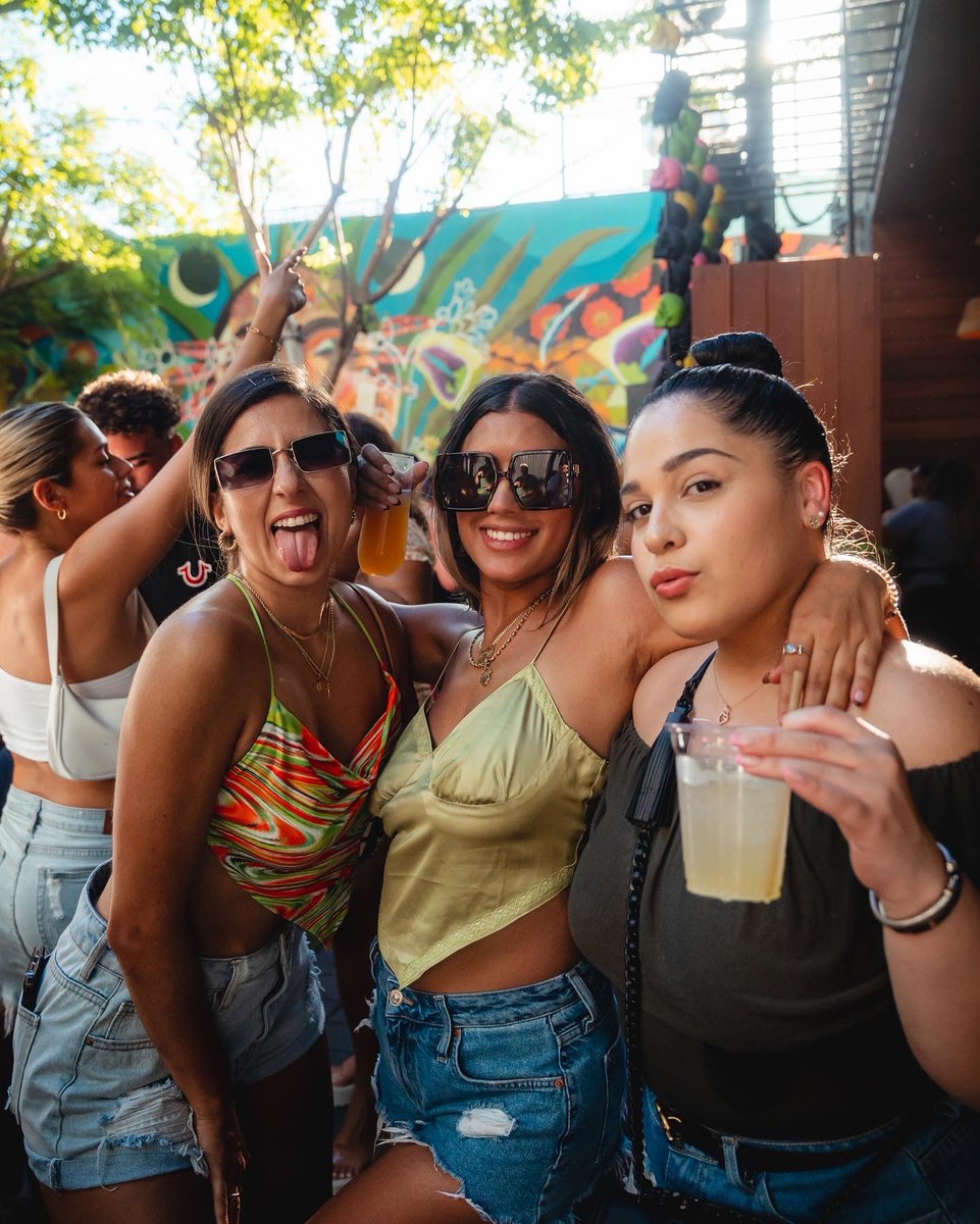 unkwngroup's tweet photo. Sunday funday tings ☀️ #BrunchMadeMeDoIt https://t.co/mbQtryWY3q