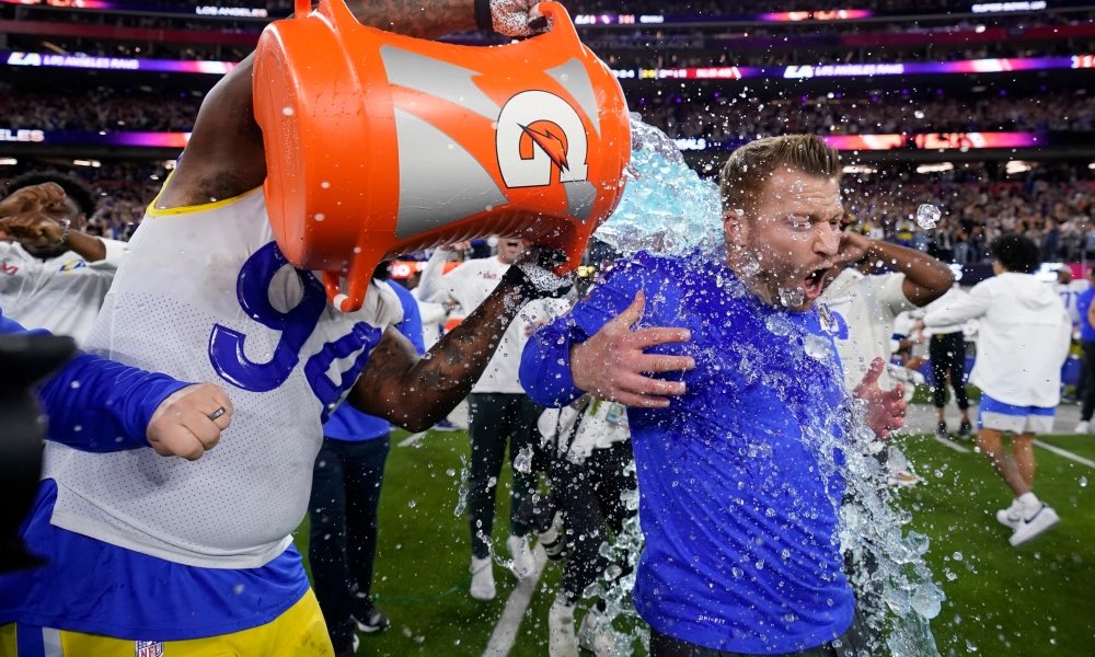 scottloft's tweet photo. My last NFL bet was my favorite hit of the year #BlueGatorade

Who wants to tail my first bet of this NFL season? https://t.co/KqAlcsxKvz