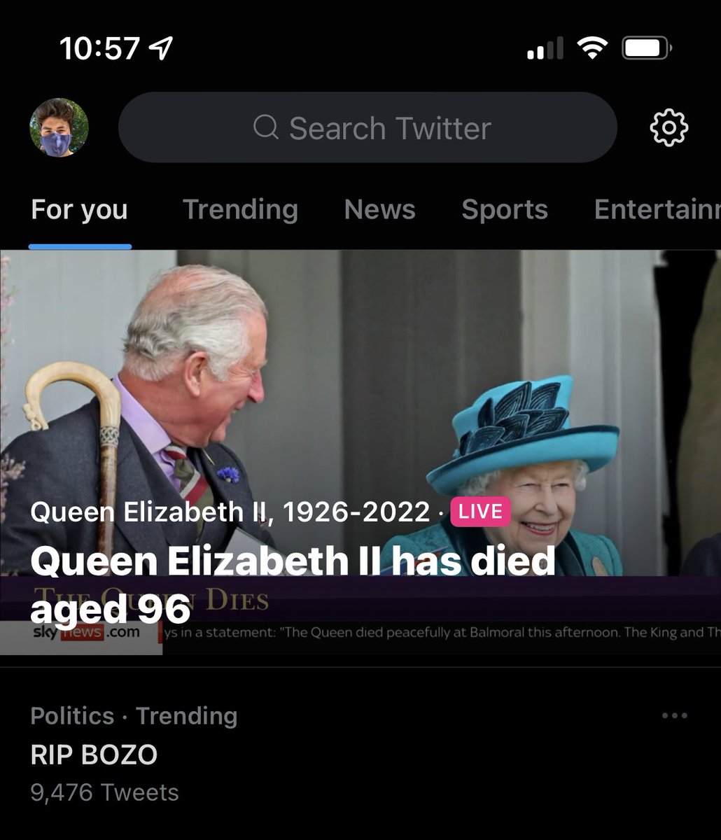 JaceGT3's tweet photo. No way this is like this when the queen died https://t.co/S0TFsOgAfU