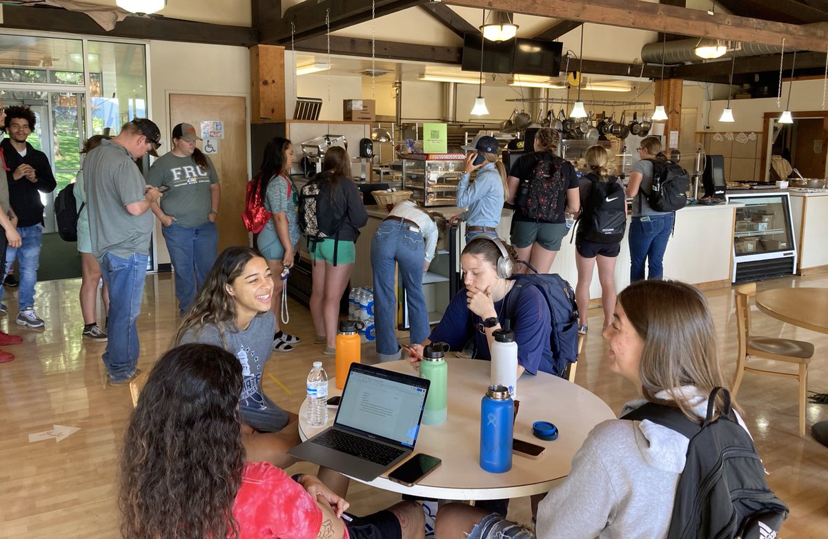FRCPrez's tweet photo. “No one leaves the #EaglesPerch hungry”
Free student breakfast by #ChefSean every Thursday is one way FRC helps students know they have food for the day #foodsecurity
It’s known. It’s predictable. It’s in addition to CalFresh and FRC Food Pantry. https://t.co/TO3EP1lyRc