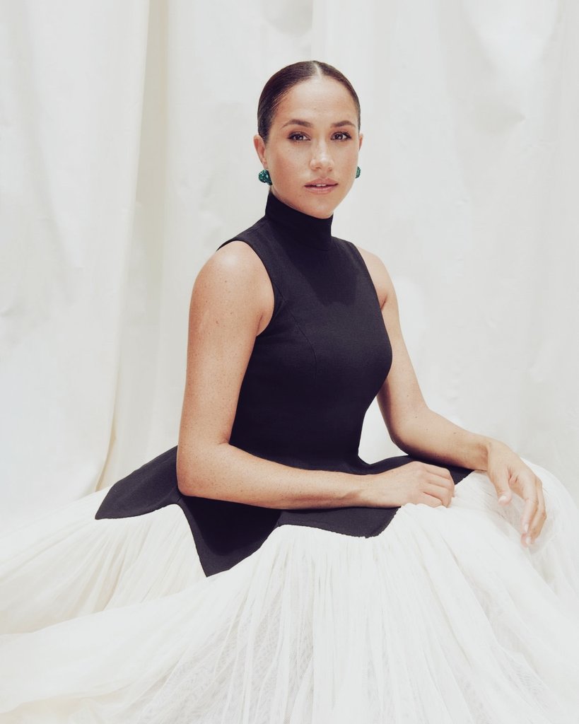 mimisdaughter's tweet photo. I pray to God please protect this woman and her beautiful children #PrincessMeghan #DuchessOfSussex #ProtectMeghanMarkle #MeghanMarkle #PrinceArchie #PrincessLilibet https://t.co/IcirsB89Y2