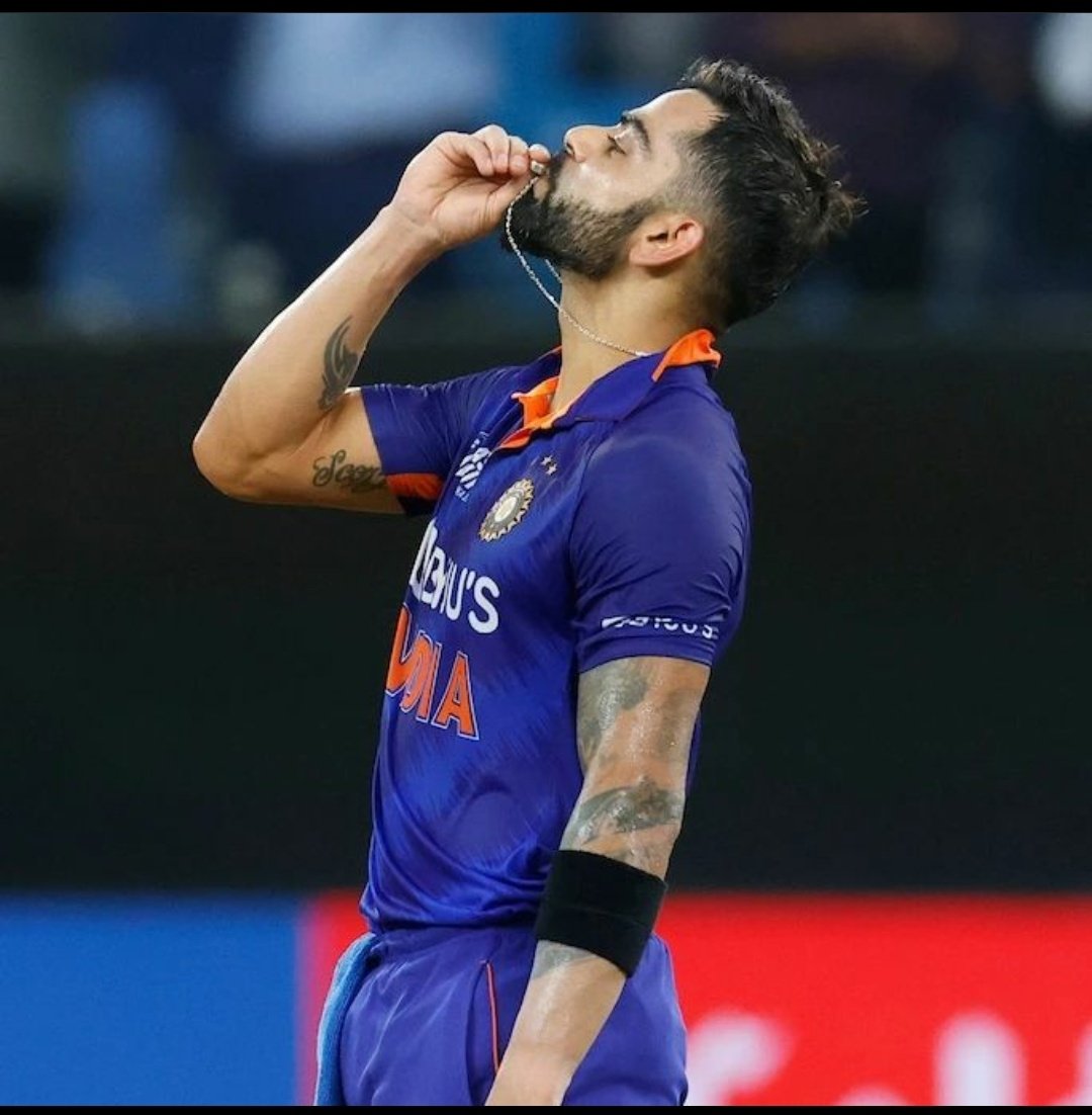 im_jeff18's tweet photo. Finally, The 71st century from the King 
Hereafter this celebration will happen regularly coz this will be VK3.0
One good thing happened in Asia Cup 2022 is Virat Kohli's form 

122* vs Afghanistan
60 vs Pakistan
59* vs Hongkong
35 vs Pakistan

The King Returns 
#ViratKohli #71 https://t.co/ZcvcYmrjSZ