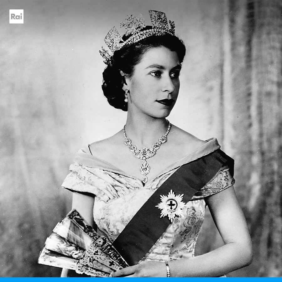 RaiPlay's tweet photo. 70 anni di regno, di storia. 
Si è spenta a 96 anni la #ReginaElisabetta II.
Il ricordo di RaiPlay ➡️ https://t.co/UGHrg6vo6W 

#QueenElizabeth #8settembre https://t.co/NkwhTLg3HP