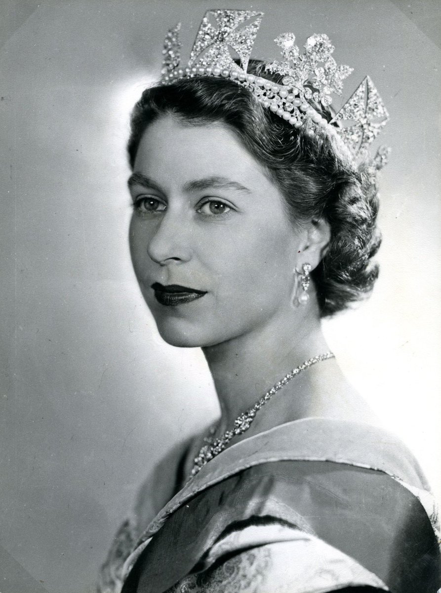 ChrisHazell5's tweet photo. It was an honour to serve under you, RIP HRH https://t.co/KHI5DGECpz