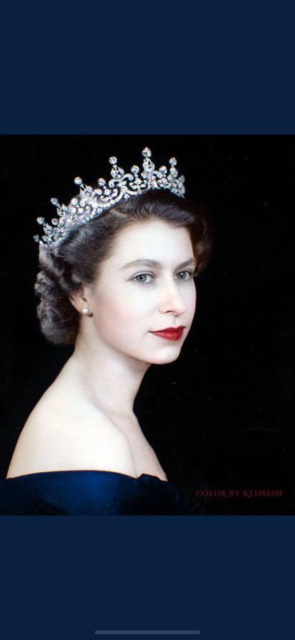 RIP Queen Elizabeth. Dutiful to the very end, an example to us all. You have done enough, time to be with your beloved again. 🕊🕊🕊