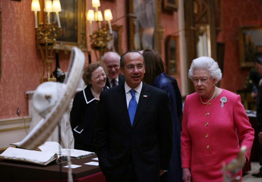 Lamento mucho la muerte de la Reina Isabel II. Inglaterra y el mundo deben mucho a la sobriedad y prudencia con la que se condujo como Jefe de Estado. Fue conmigo de amable y cordial en mi visita de Estado. Descanse en paz. Mis condolencias a su familia y al pueblo británico.
