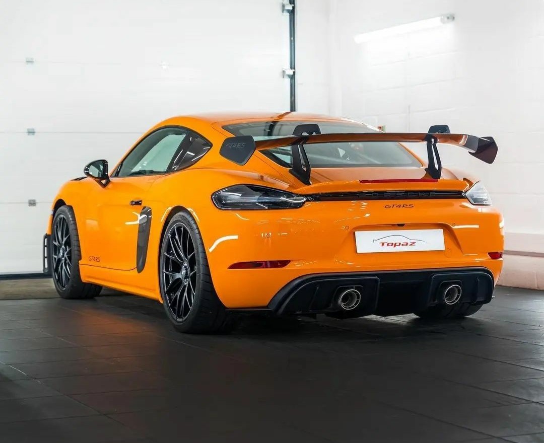 PorscheCIub's tweet photo. Paint-to-Sample Pastel Orange Cayman GT4 RS https://t.co/L5uS7NtuPM