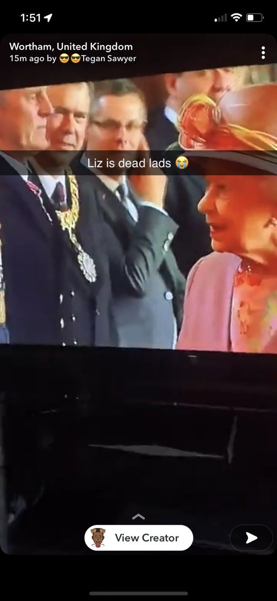 catallocco's tweet image. I absolutely recommend everyone go to London on the Snapmap. #QueenElizabeth