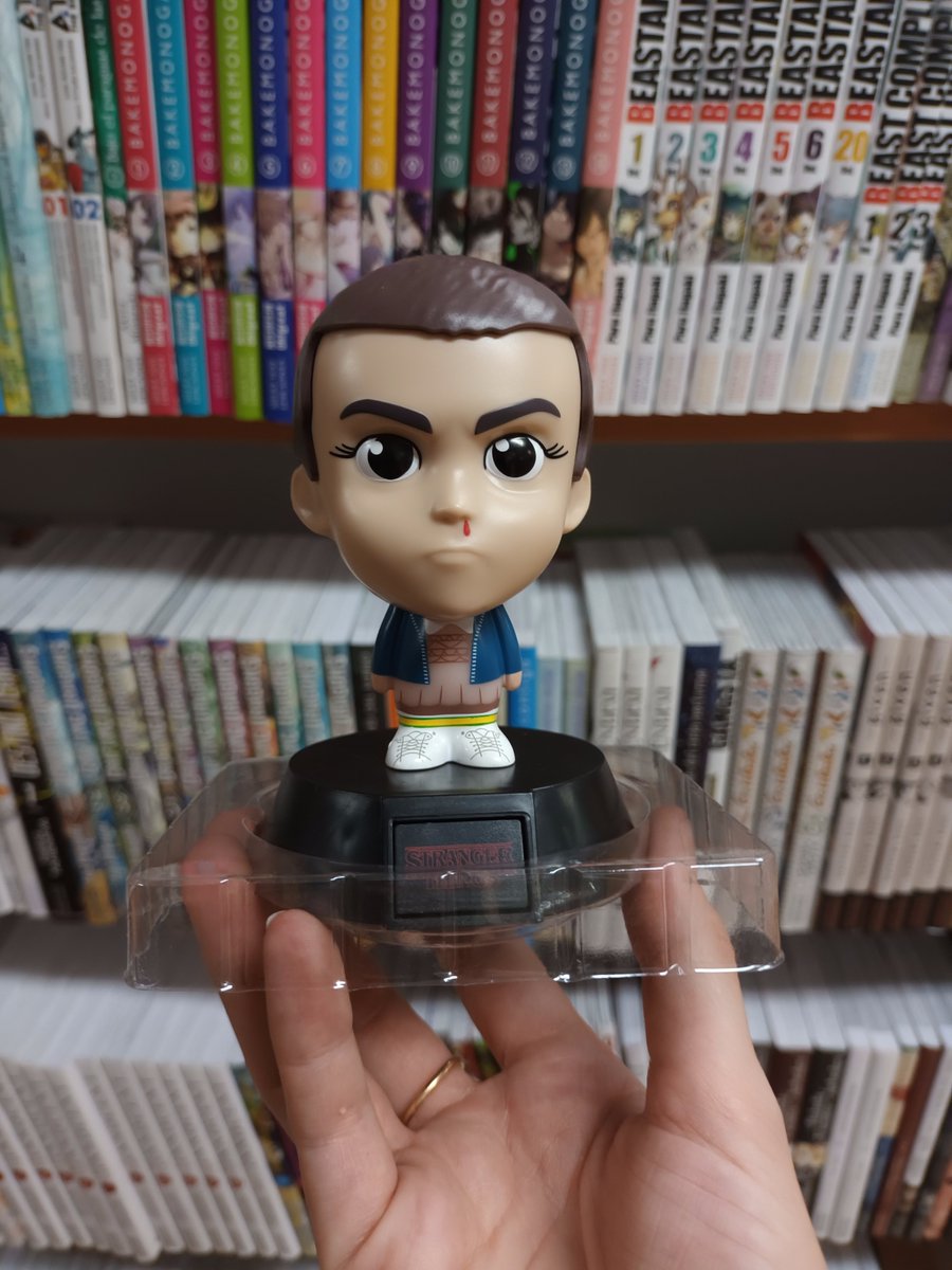 RaraAvisDH's tweet photo. ⚡STRANGER THINGS⚡😎💞

#strangerthings #eleven #once #strangerthingsfans #raraavis #raraavisdh #regalosoriginales #lamparasmolonas #tiendafriki #doshermanas #sevilla https://t.co/QS9TaP8FRS