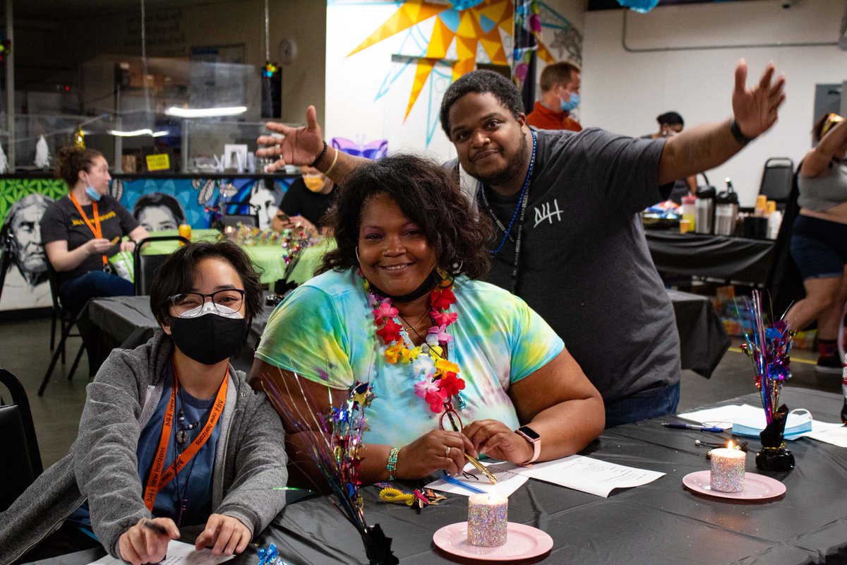 New Horizons tweet media