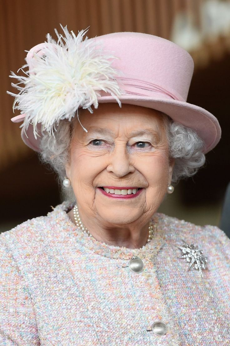 LONDON BRIDGE IS DOWN 🚨🇬🇧👑

A pocas horas del comunicado sobre la salud delicada en la que se encontraba, se hace oficial el fallecimiento de la Reina Isabel ll a sus 96 años y después 70 años de reinado. 👸🏼

Todo londres paralizado en estos momentos... 🇬🇧

#LondonBridge
