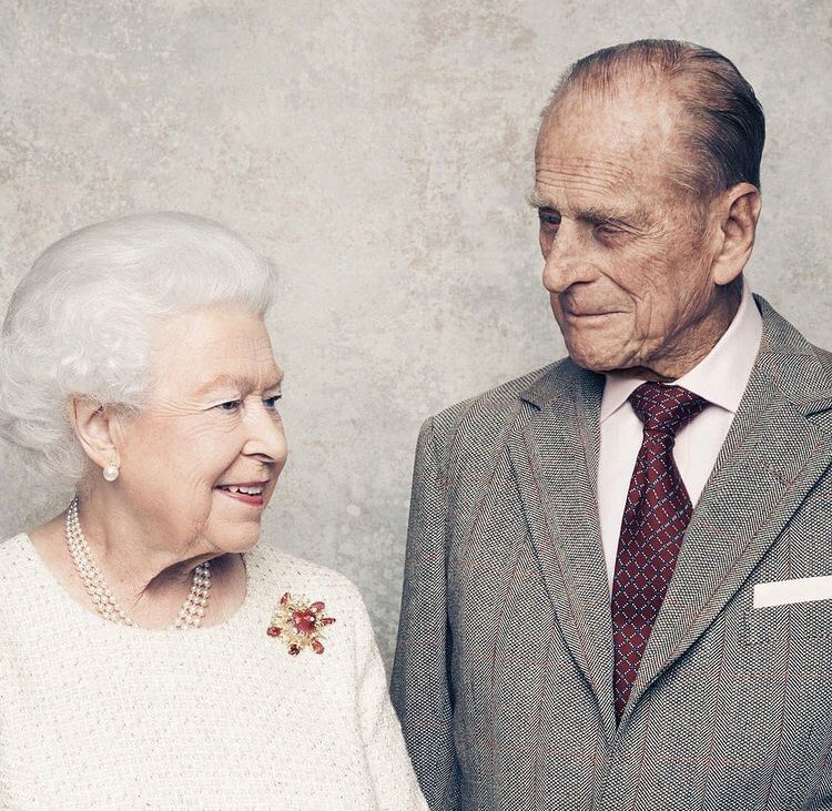 jetbud's tweet photo. Thank you for being our Queen 🇬🇧 Philip is waiting for you 🇬🇧 God save the King #Queen Elizabeth II #Rest In Peace # https://t.co/CePFcfaAwD
