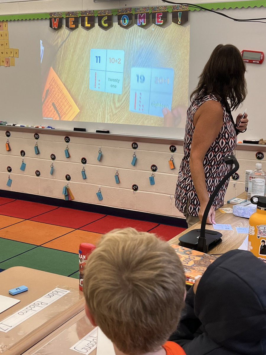 MrsGutierrezBF's tweet photo. Learning how to play #numtanga with Mrs. Schantzer. The game is mathematical spot-it. @gregtangmath @JayBilly2 @KBurke4242 https://t.co/AZMSCb1Tfk