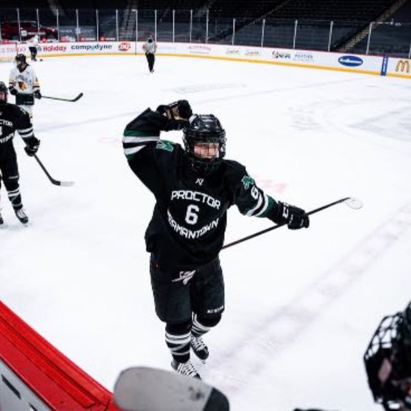 Top 5️⃣ uncommitted ‘24 Minnesota forwards if we were asked to build a Natty champion 🏆 

1. Maggie Scannell (SSM - 2024)
2. Josie St. Martin (Stillwater HS - 2024)
3. Hannah Halverson (EHS - 2024)
4. Bella Shipley (Maple Grove HS- 2024)
5. Hannah Graves (Hermantown HS - 2024)