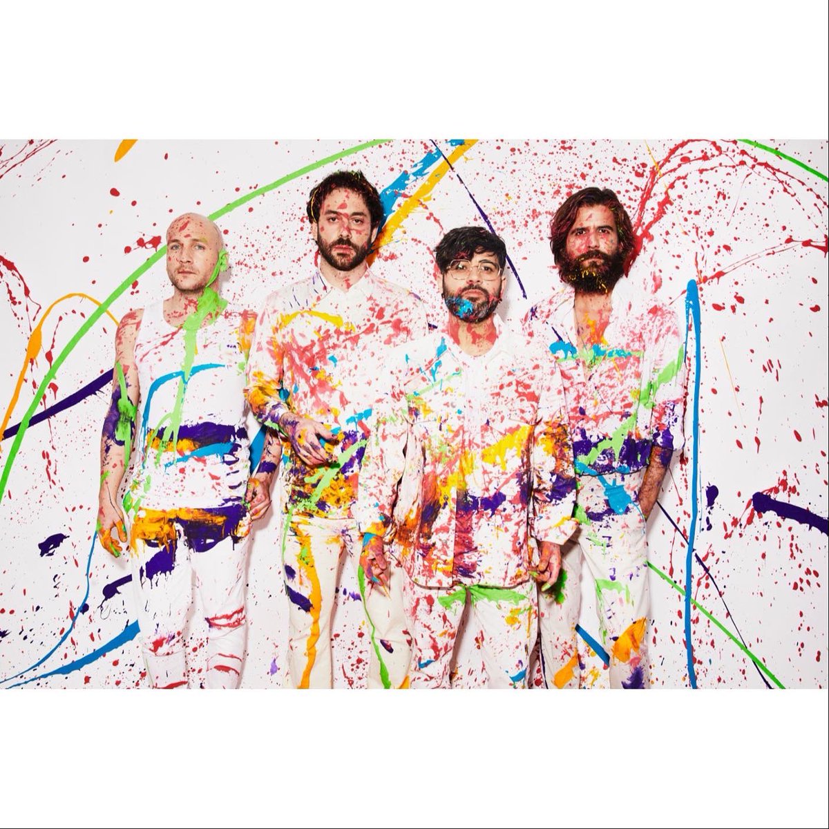 Os presentamos🔥EL AMOR DE LA CLASE QUE SEA🔥 nuestro cuarto álbum estará disponible el próximo 7 de octubre.

A partir de las 00h de esta misma noche podéis hacer pre-order (link en bio)

👩🏻‍💻Diseño gráfico Identidad Nómada y <a href="/oyeme_studio/">OYEME! Studio</a> 
📸 A Van Stokkum
#elamordelaclasequesea