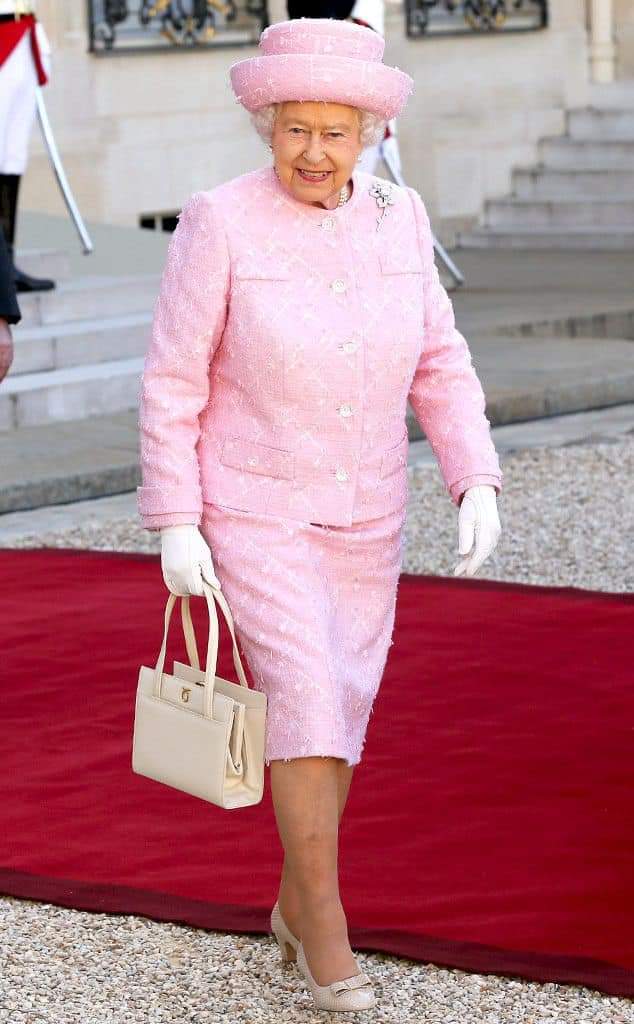 Lyndon Baines-Johnson (@evlynbaines80) on Twitter photo We send our condolences to the <a href="/UKinSierraLeone/">UK in Sierra Leone 🇬🇧🇸🇱</a> and the British people on the passing of RHM Queen Elizabeth II
She served well. May she rest well. We send our condolences to the <a href="/UKinSierraLeone/">UK in Sierra Leone 🇬🇧🇸🇱</a> and the British people on the passing of RHM Queen Elizabeth II
She served well. May she rest well.