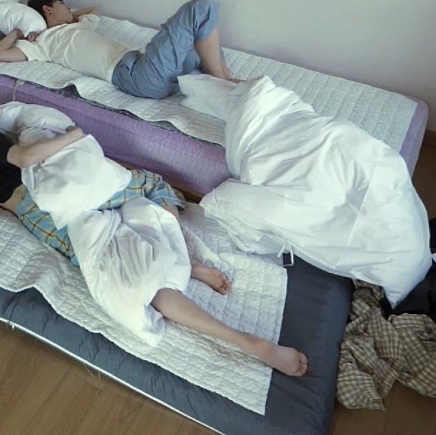 kpop feet on Twitter: "Enhypen jake feet more feeties (1/3) #jake #