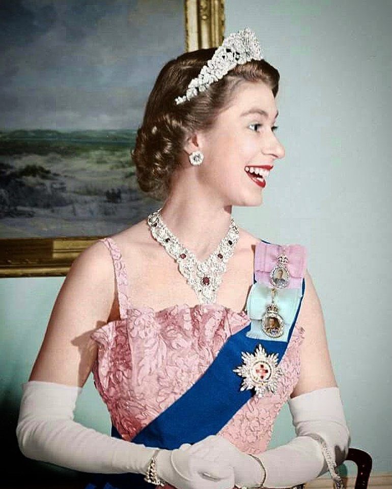 God Save The Queen 

Rest in peace Your Majesty