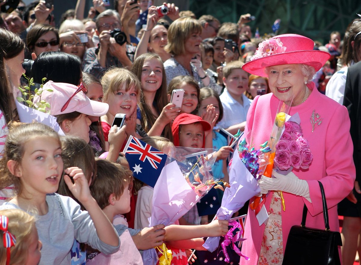 IndieWire's tweet photo. The World Mourns Queen Elizabeth II: See Tributes from World Leaders, Celebrities https://t.co/oZlqpudHiV https://t.co/4lC98F4QWE