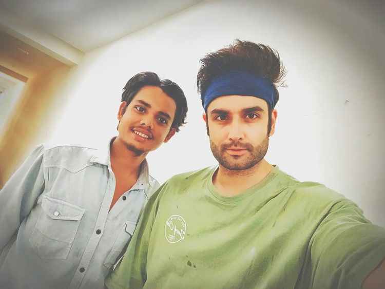 New Pic 😍😍😍😍
#VivianDsena #SirfTum #Ranveer
