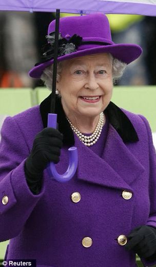 Purple Reine 
#Elisabeth2 💜