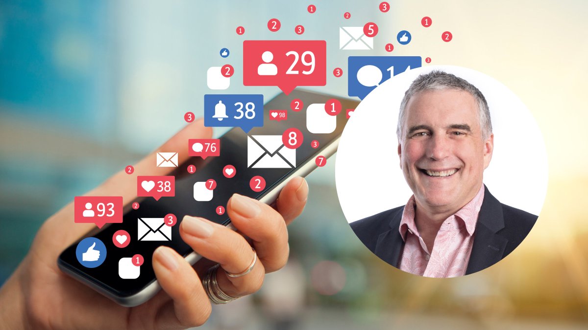 Iterable tweet media