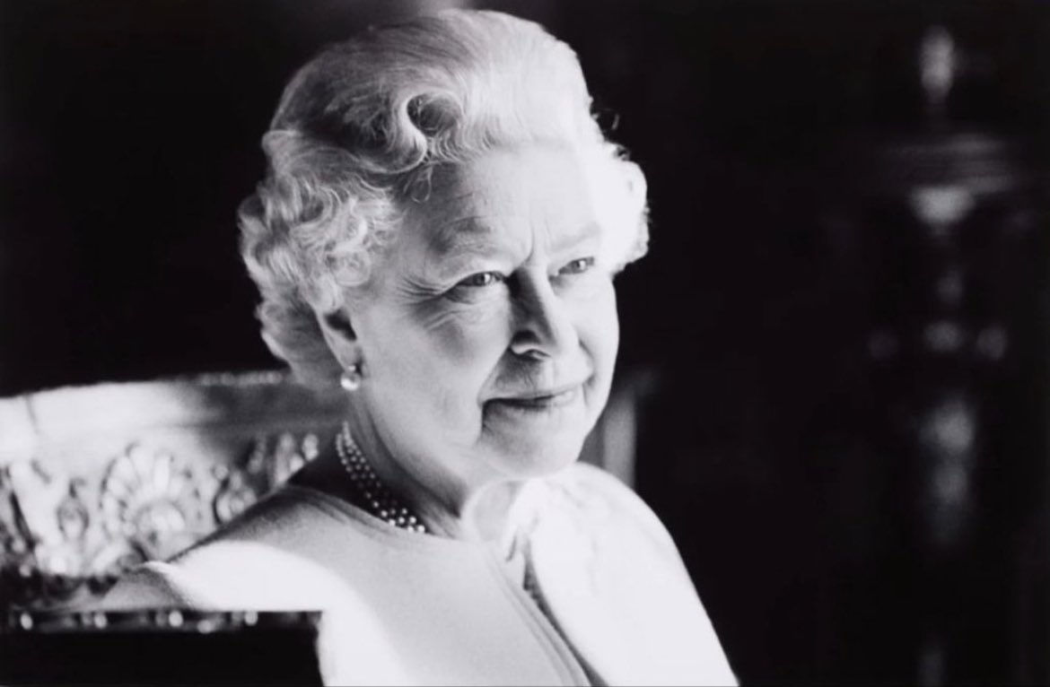 griefencounter's tweet photo. If you have been affected by the news, our helpline, offering immediate grief advice and support, is open until 9pm today and from tomorrow at 9am on 0808 802 0111 #queenelizabeth https://t.co/RT5rA7OjSJ