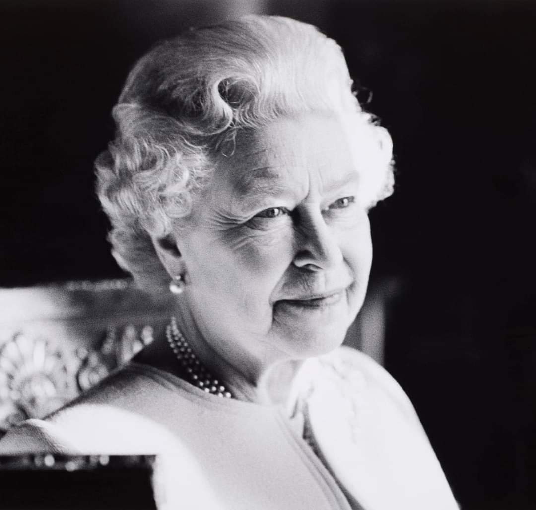 Stable, resilient, consistent ROCK for the UK and many nations around the world. a privilege to have lived under her leadership.
 Thank you Queen Elizabeth for your character, service, commitment and stability.