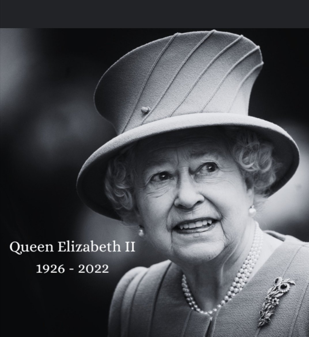 Matsamoh's tweet photo. London Bridge has fallen, #RestInPeace Queen Elizabeth II https://t.co/FcXSzt7PkV