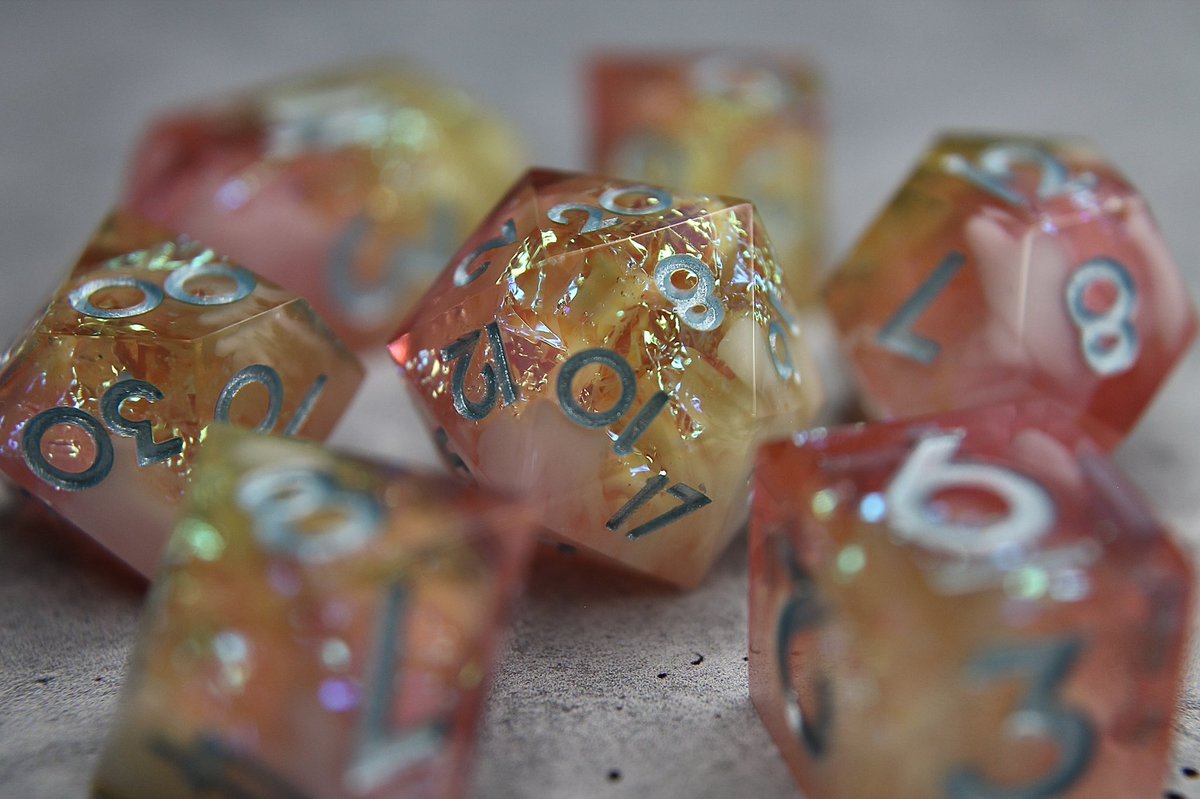 See you at the #edmontonexpo 

I’ll be vending there the 16-18 of September and will have 200 sets of #dice available for purchase 🎲

#diceporn #dnd #dungeonsanddragons