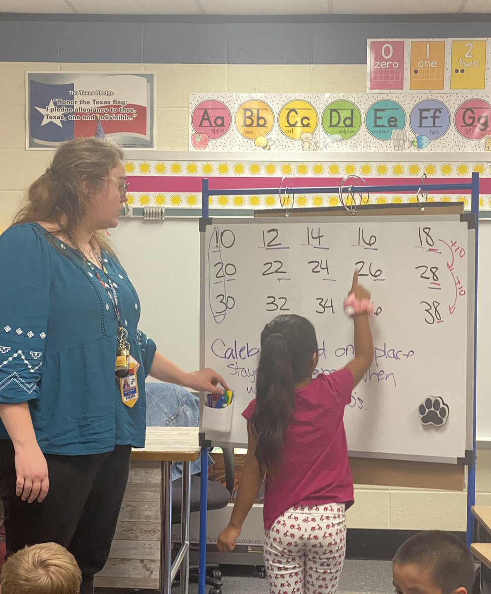nsimpson327's tweet image. Check out this awesome choral counting in Ms. Presley’s 1st grade class!🤩🙌🏼 @MissPresley17  #mathroutines #pisdmathchat