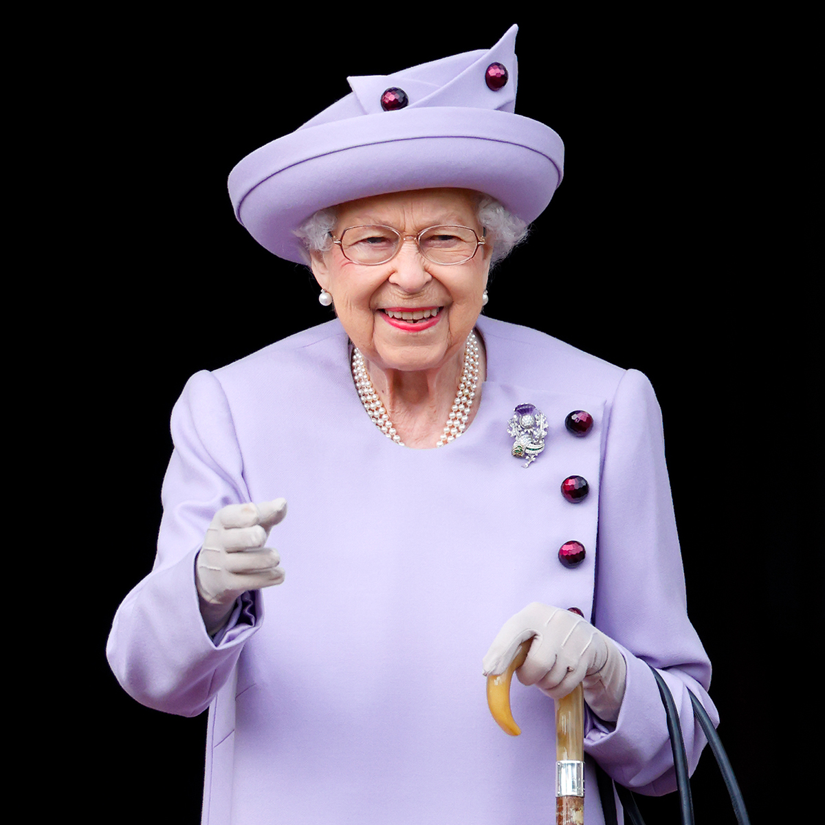 cmi_managers's tweet photo. On behalf of CMI, we want to express our profound sadness at the passing of Her Majesty The Queen. We extend our sincerest condolences to His Majesty The King and The Queen Consort, and the whole of the Royal Family on her passing. Full statement: https://t.co/MjEmY519UF https://t.co/hNZJutetTA
