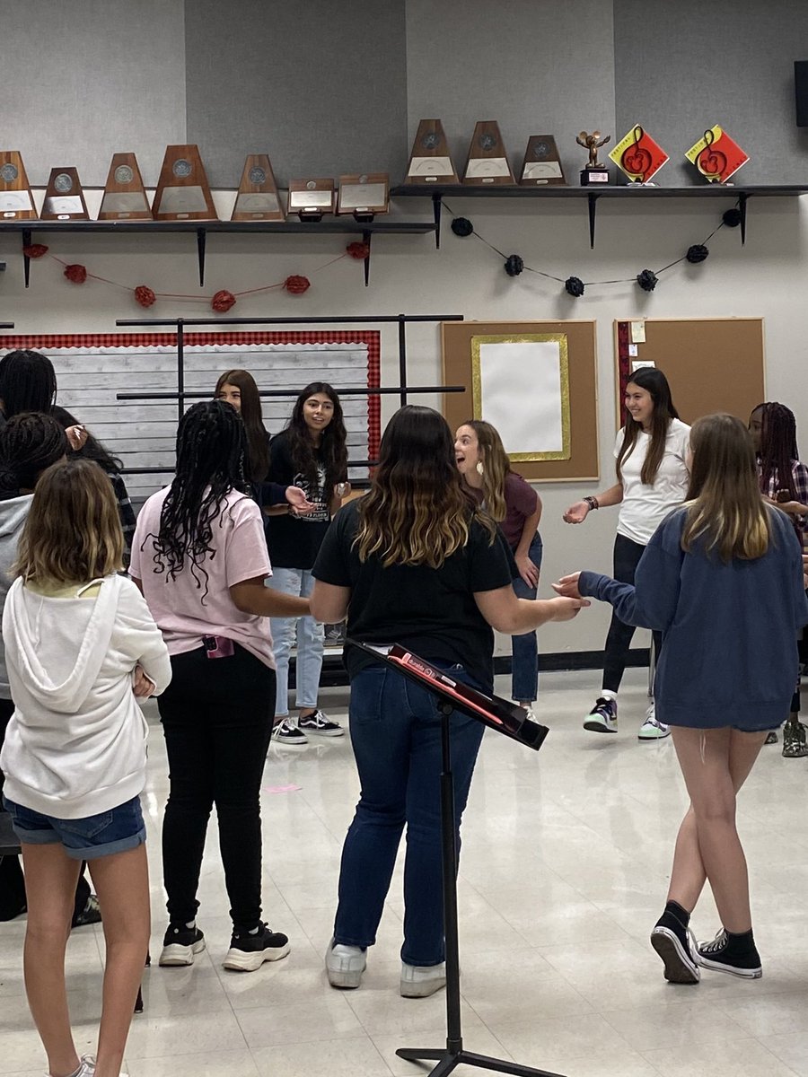 Mrs. Cavazos, Churchill Choir tweet media