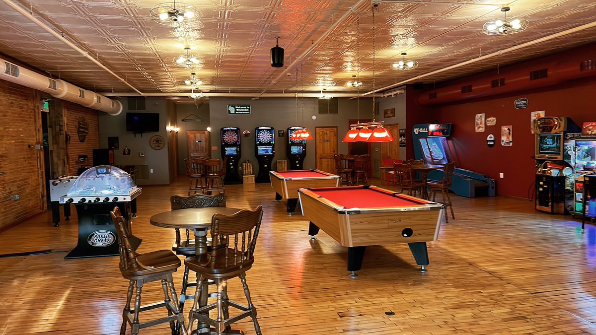 ChillFactorQt's tweet image. Trying out some new acoustics for rehearsal tonight! #barbershop #harmony #singing #acappella